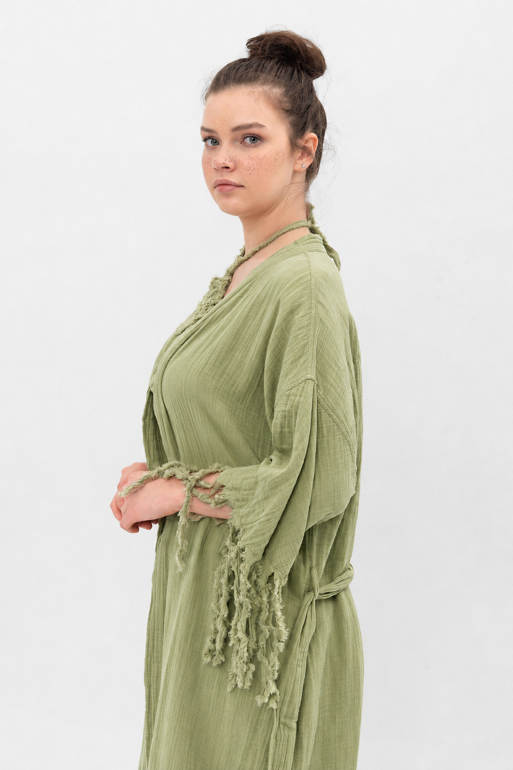 MIRA TASSEL-DETAILED SLEEVE KIMONO